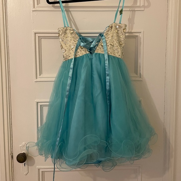 Short Blue Jewelled Prom Dress - Picture 5 of 7